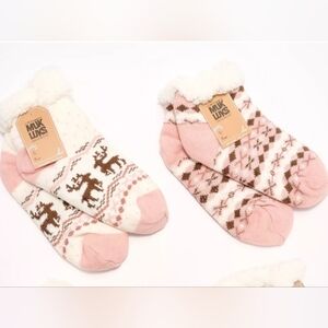 Muk Luks Cozy Cabin Socks NWT